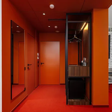 Lev Lifestyle - Maestro Lviv